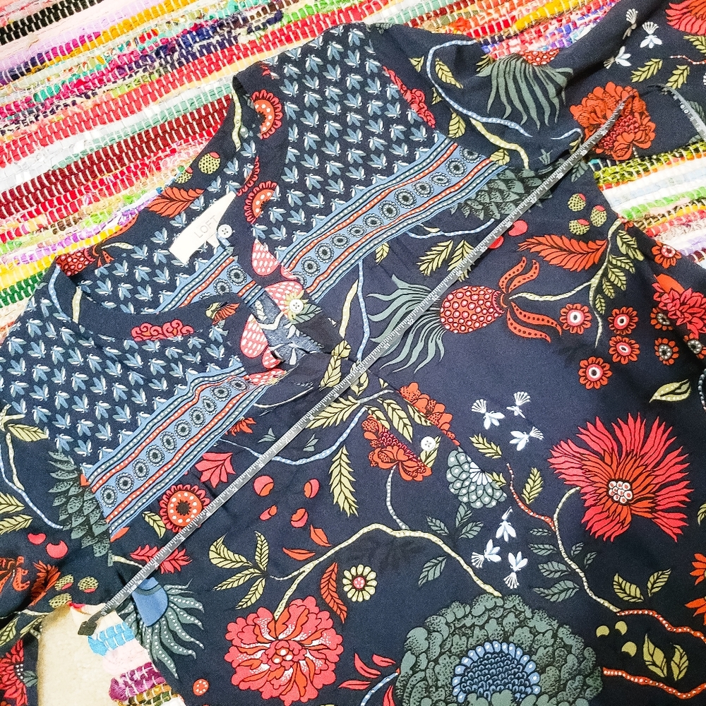 βLOFT LONG SLEEVE BLOUSE THIN FLOWY SMALL FLORAL - Picture 8 of 8